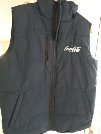 Warme Coca-Cola Payper Steppweste, Grösse S, Winter Top