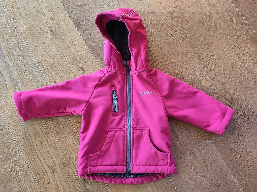 Giacche & Cappotti: Softshell Jacke Grösse 68/74 – Usato da Igis venduto da Ricema