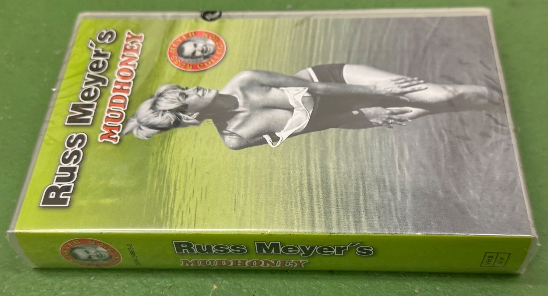 Tutti i VHS: Russ Meyer: Mudhoney (VHS) – Nuovo e nell'imballaggio originale da Basel venduto da Ostschweiz06 1