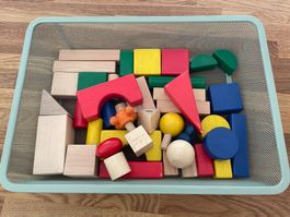 Holzbausteine-Set Klötzli und Drehfiguren von Plantoys