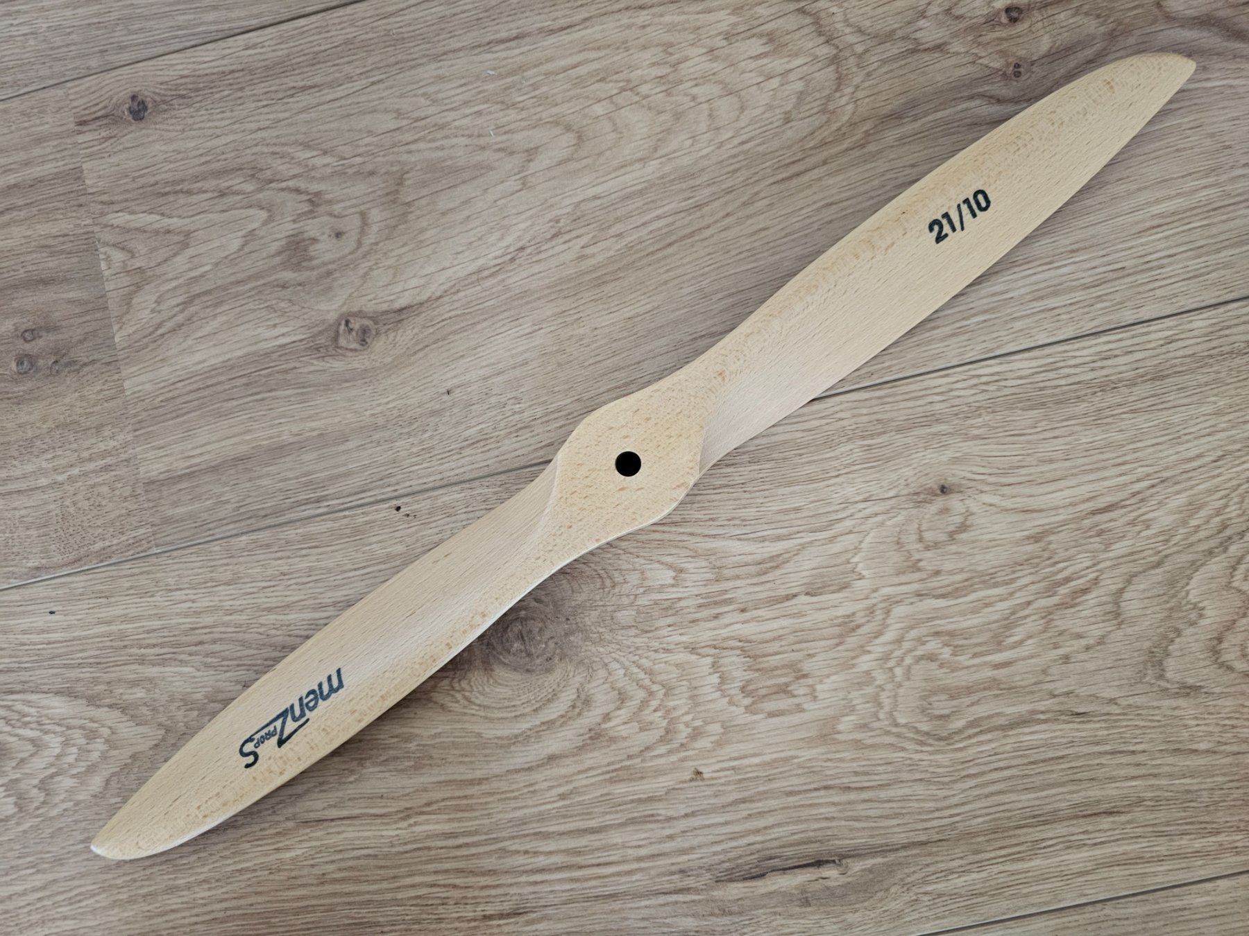 Modellismo RC: Helice 21/10 bois Menz – Nuovo (secondo la descrizione) da Yvonand venduto da Li_poch