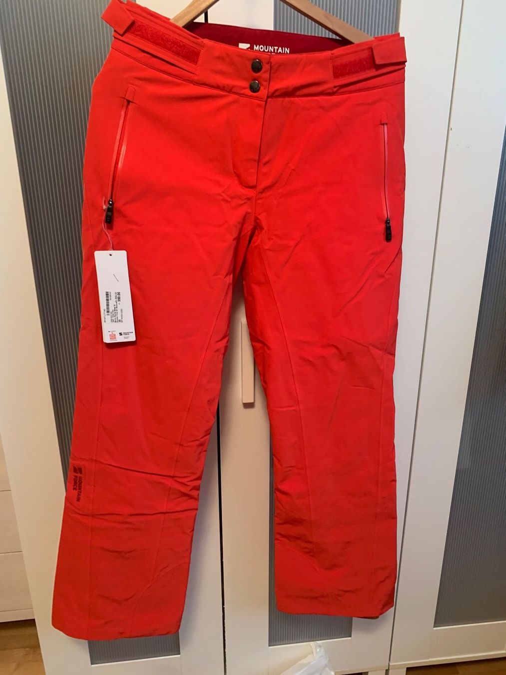 Mountain Force Pantalons: MOUNTAIN FORCE - Skihose NEU – Neuf avec emballage d'origine à Beringen par anij