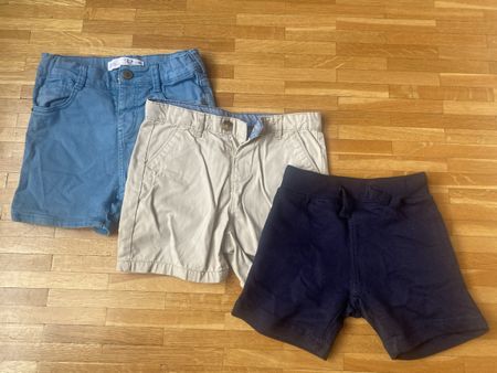 3 shorts enfants. Jeans & sport. 12-18 mois. Zara.