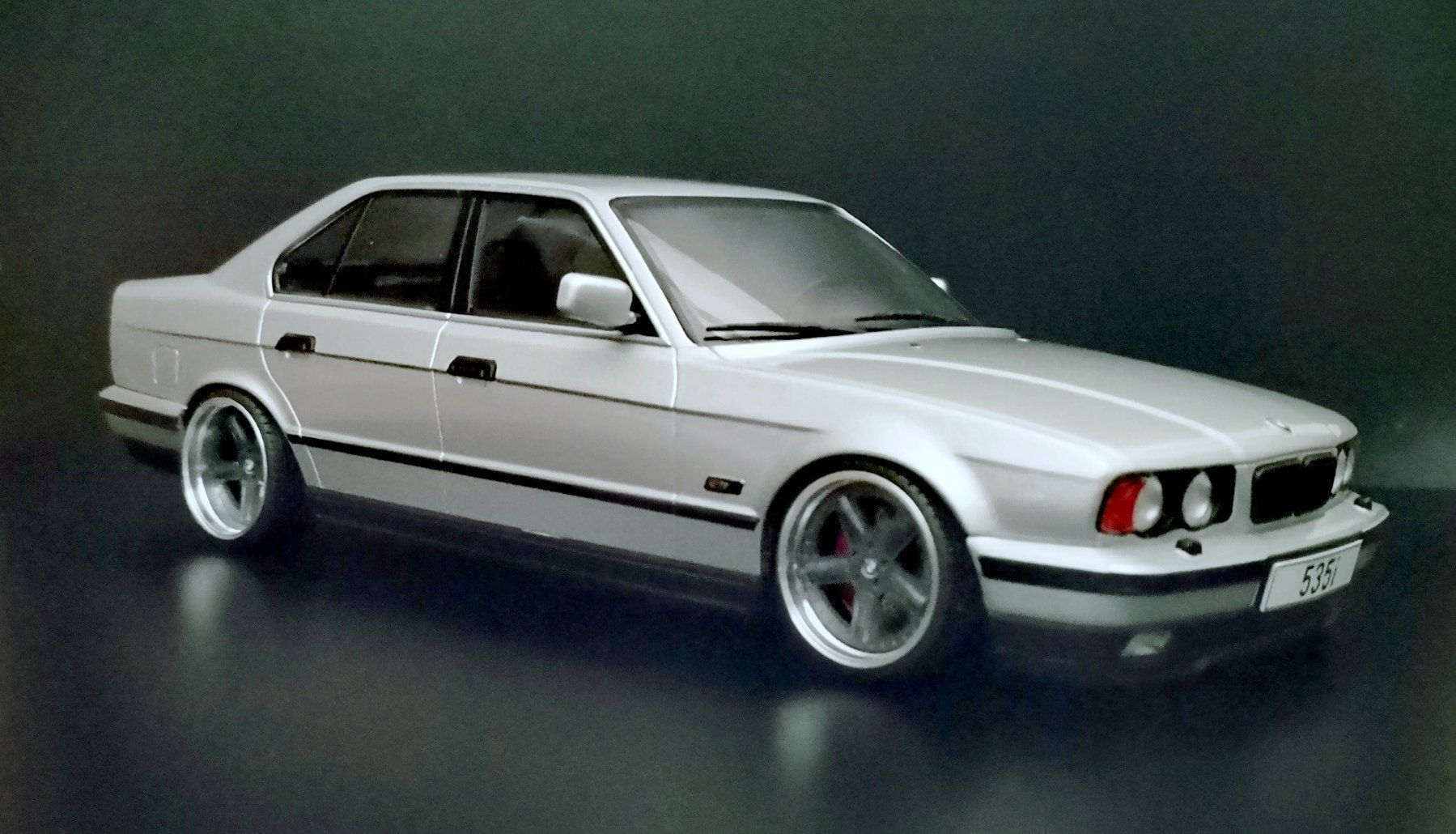 BMW Modellini d'auto: 1:18 BMW E34 535i Schnitzer Einzelstück – Nuovo e nell'imballaggio originale da Niederbipp venduto da kevintifu20
