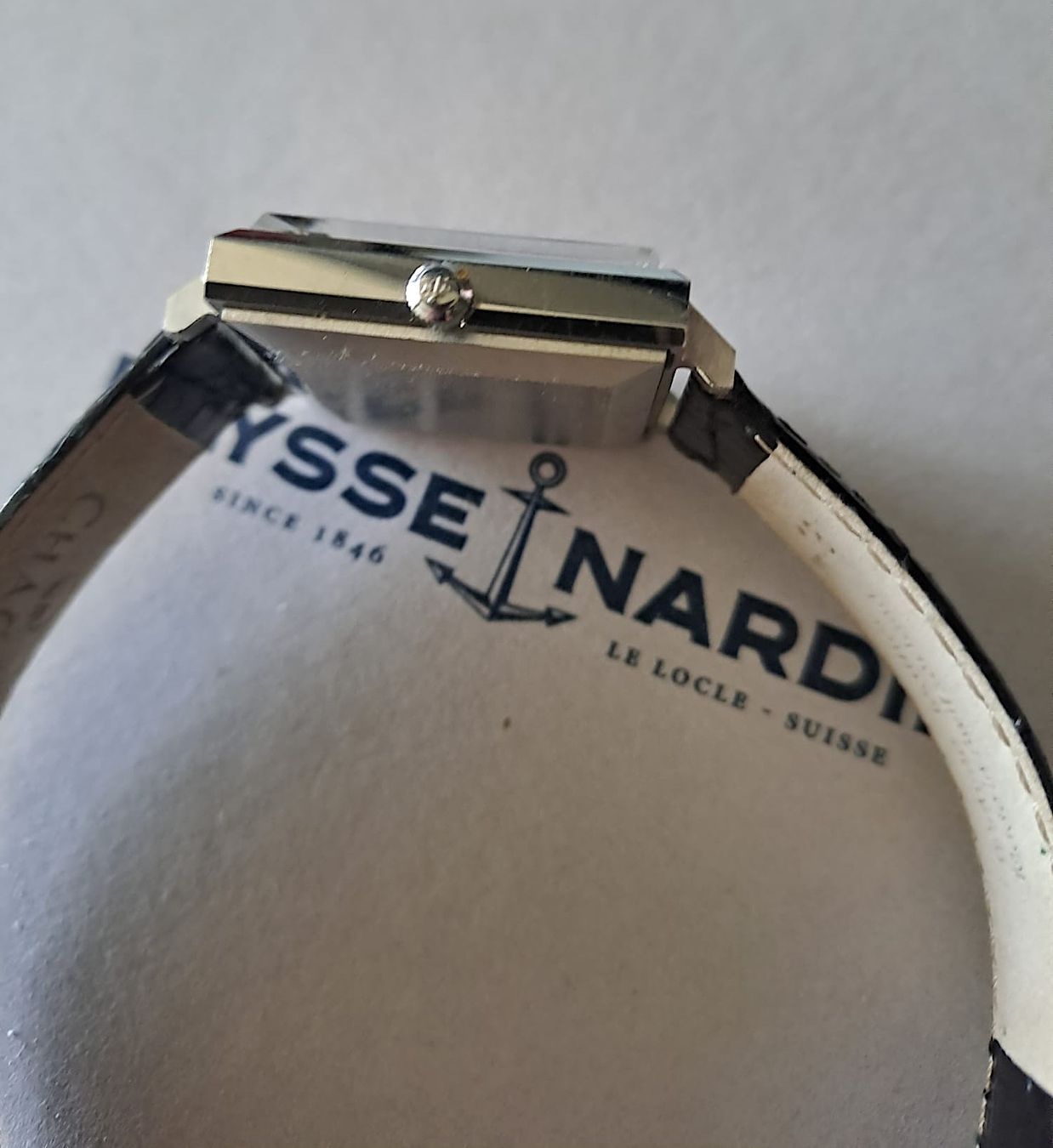 Ulysse Nardin Orologi: Ulysse Nardin Square Stahl – Usato da La Neuveville venduto da austinpowers70 5