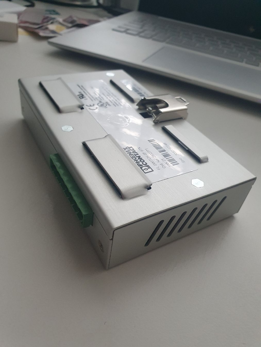 Hub & Switch: Phoenix Contact FL SWITCH SF 8TX Ethernet-Switch 8 x RJ45 – Usato da Zürich venduto da eymen20 3