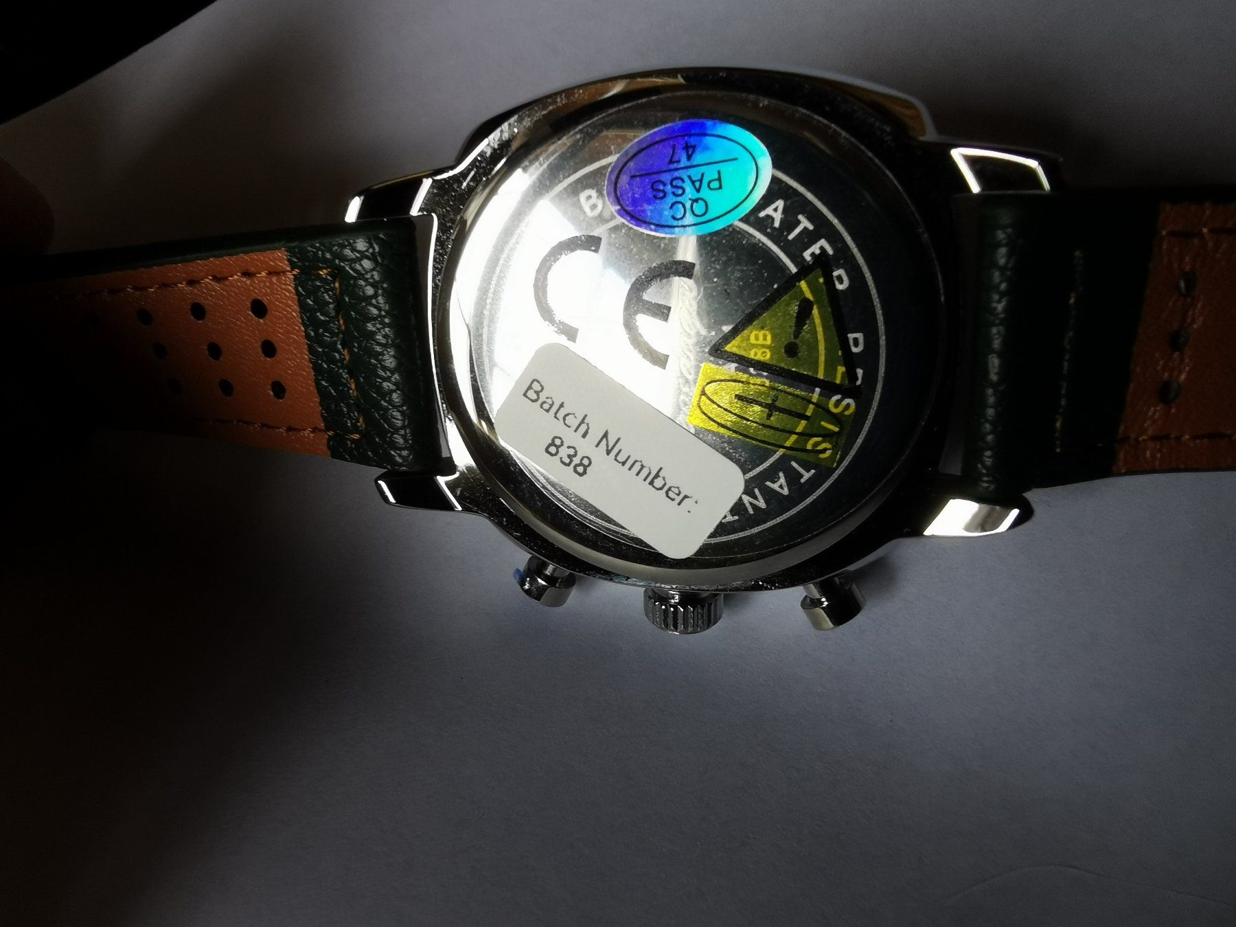Orologi: Edle Herrenuhr mit PU Lederarmband – Nuovo e nell'imballaggio originale da Filzbach venduto da Sabenasi 2