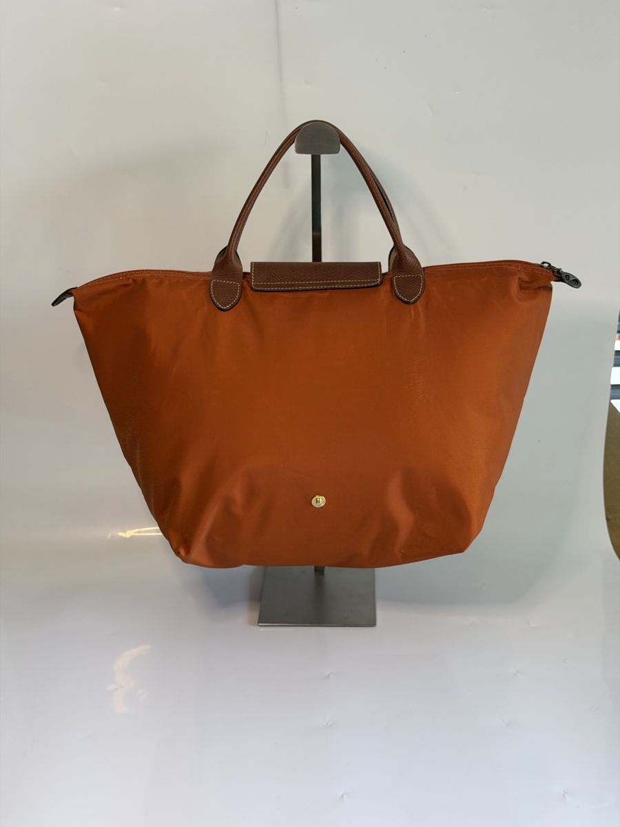 Longchamp Sacs femmes: Original Longchamp Le Pliage M Handtasche  – D'occasion à Vionnaz par b_f_d_r_g 1