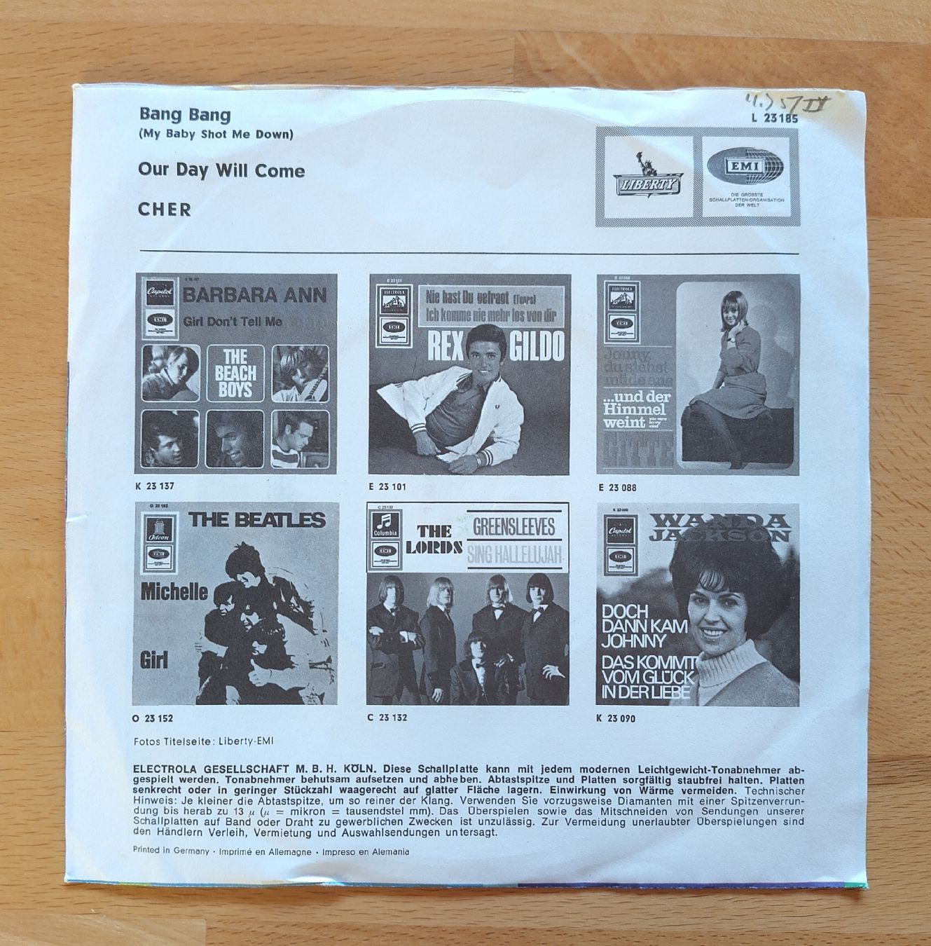 Schallplatten: Cher - Bang Bang / Our Day Will Come - Single Schallplatte – Gebraucht aus Bonaduz von Gluehwuermchen44 1