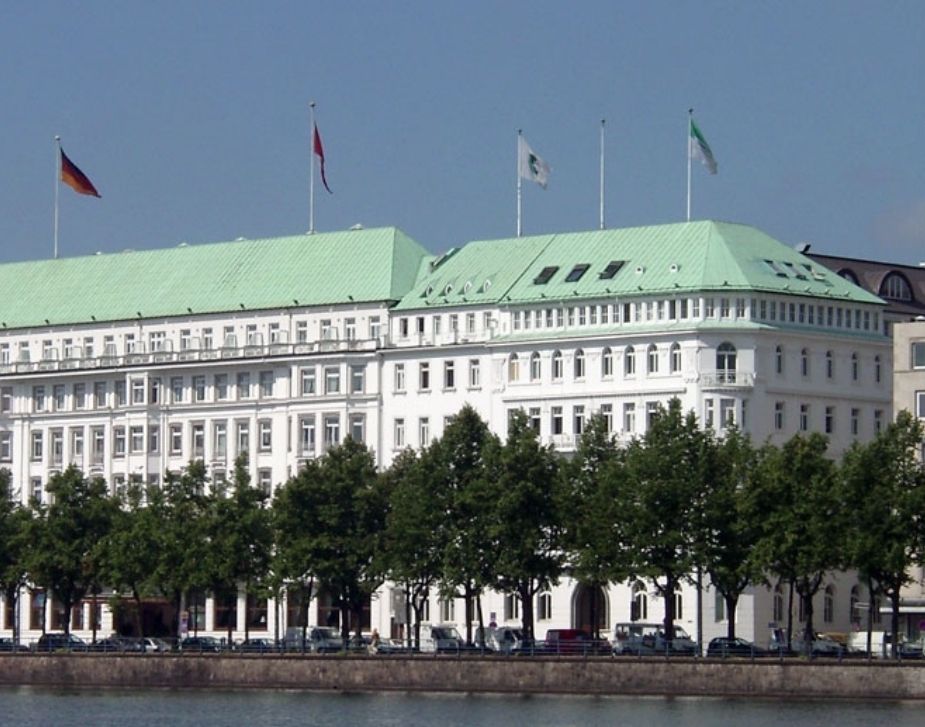 Gutscheine: Hotel Gutschein Suite Luxus – Neu (gemäss Beschreibung) aus Bern von mry_lhy7