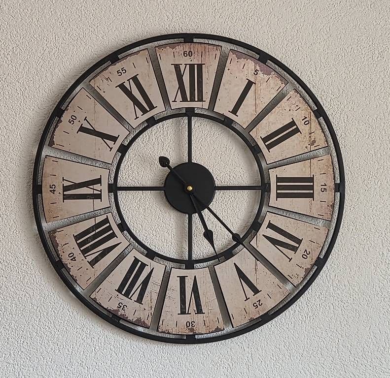 All Blacks Uhren: Wand Uhr – Gebraucht aus Steffisburg von nicole3388