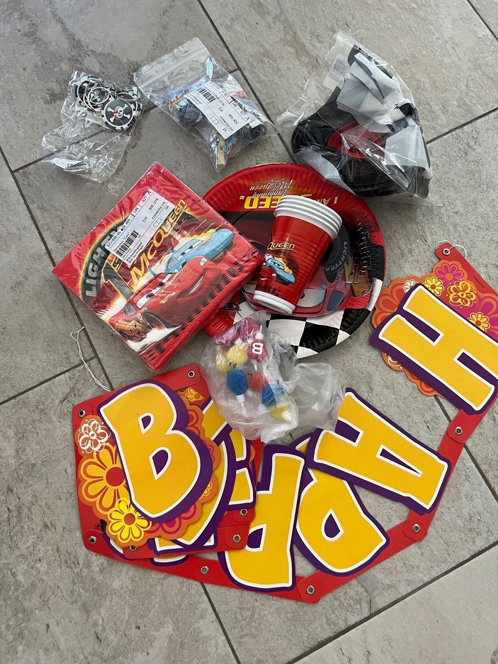 Tutte le decorazioni: Geburtstagsset Cars – Nuovo (secondo la descrizione) da Seewen SO venduto da Muggi3