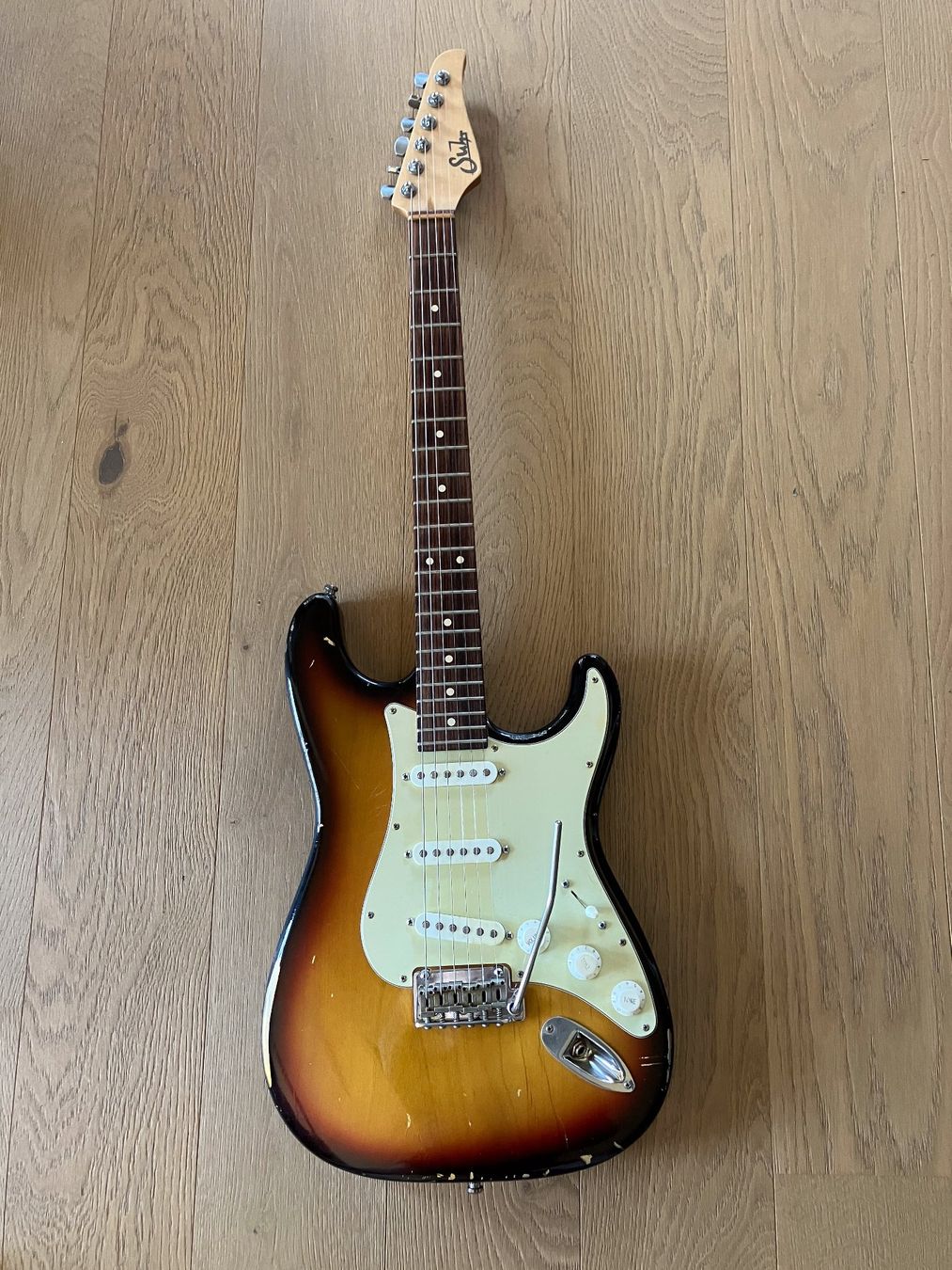 Strumenti musicali: Suhr Classic Antique – Usato da Wigoltingen venduto da Kantano