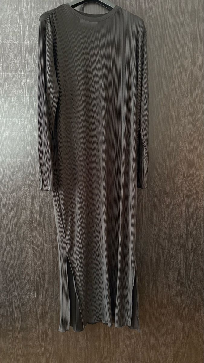 Vestiti: Selected Kleid im Issey Miyake Stil – Usato da Zürich venduto da sel_9kd 1