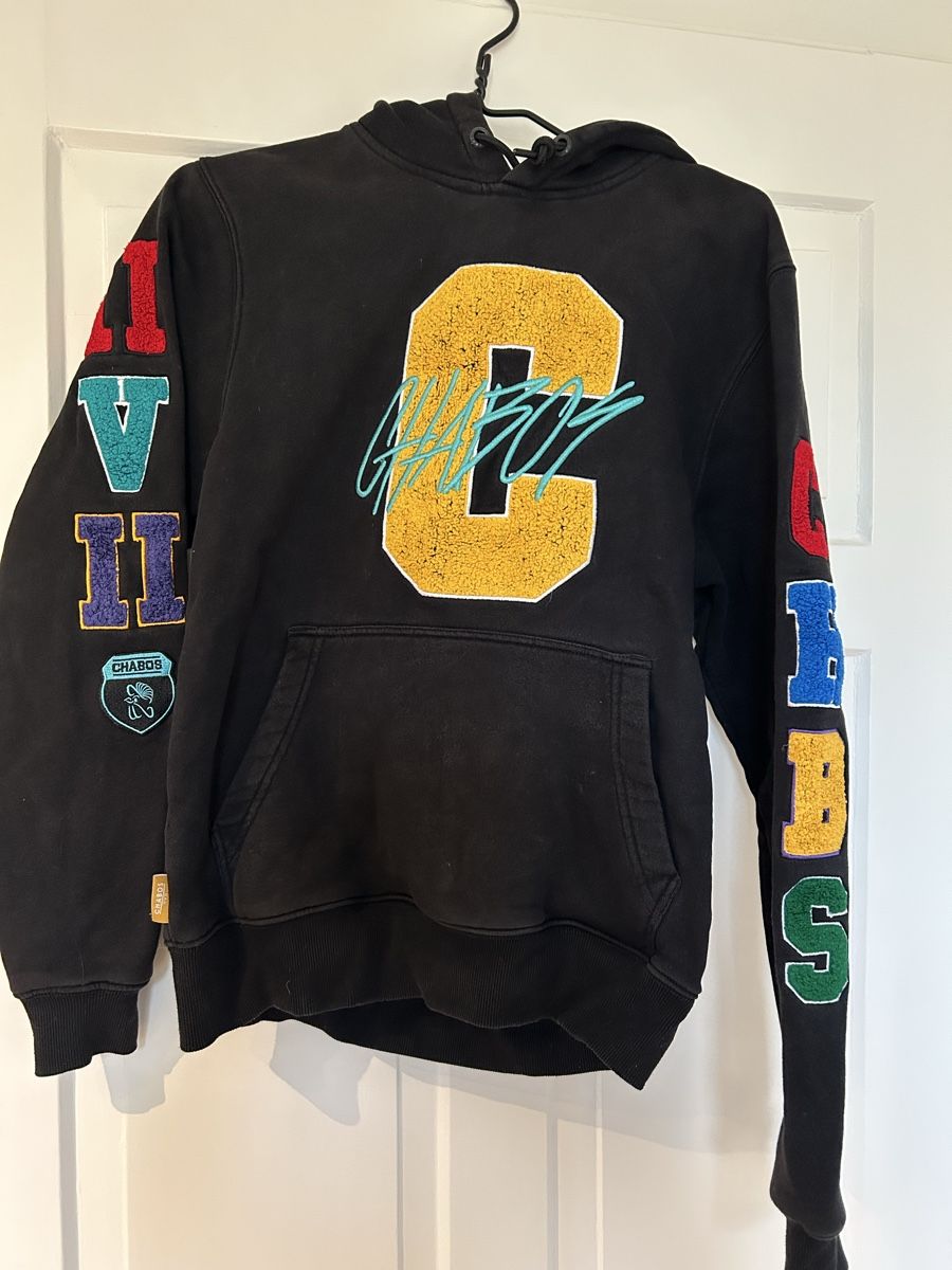 Maglioni & Felpe: Hoodie Chabos Grösse M – Usato da St. Gallen venduto da sus_br5y