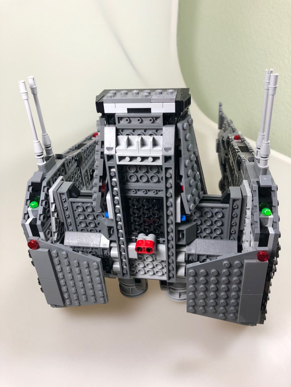 Lego Kit di costruzioni: LEGO Star Wars - Kylo Ren's Command Shuttle - 75104 – Usato da Widen venduto da Himan 3