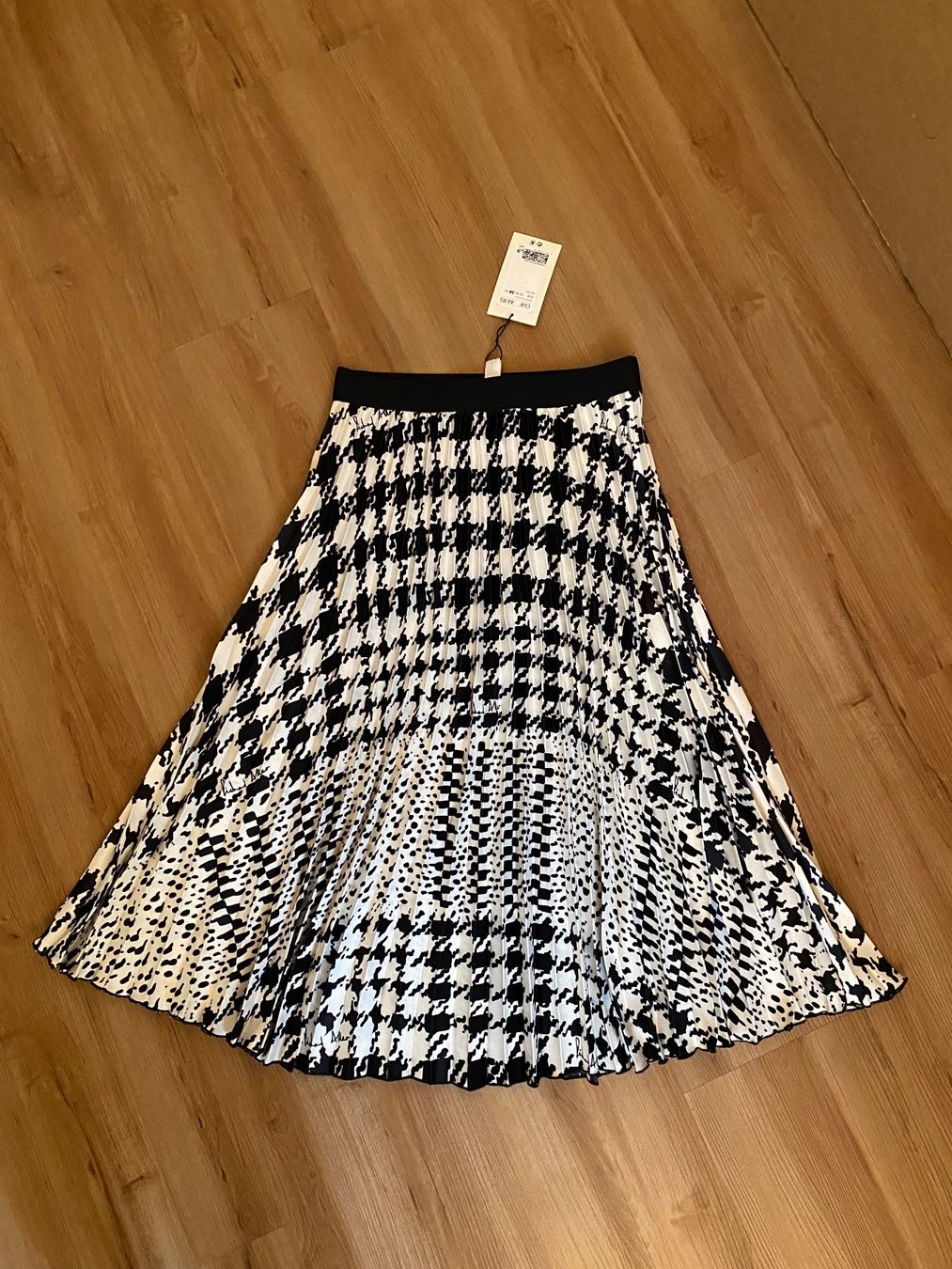 H&M Röcke: Rock – Neu und originalverpackt aus Gadmen von Pinguin89_90