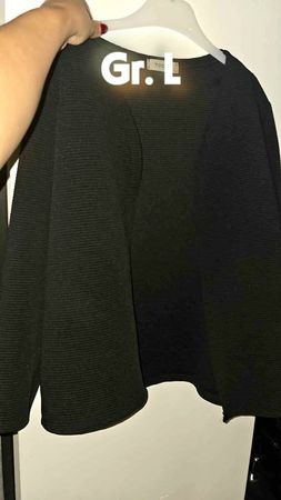 Damen Kleider/Hosen à 8.00 CHF pro Stück - Gr. M-L