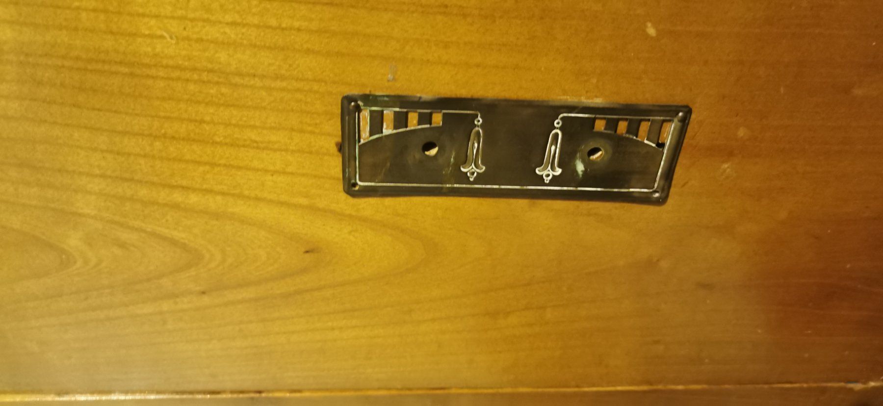 Cassettiere: Antike Holzkommode – Usato da Steffisburg venduto da Beatenberg14 4