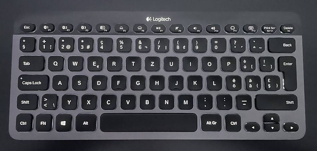 Logitech Tastiere: Logitech® Bluetooth® Illuminated Keyboard K810 – Usato da Langnau im Emmental venduto da ilfispark 1