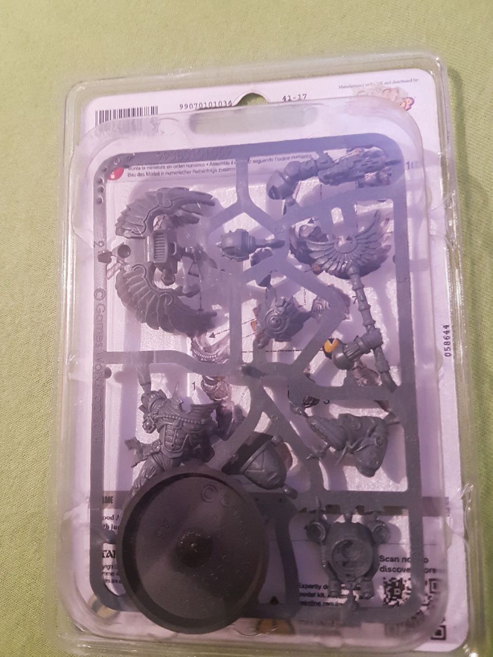 Kit di modellismo & Modellini statici: Blood Angels Chaplain with Jump Pack – Nuovo e nell'imballaggio originale da Tübach venduto da JamesStone 1