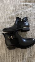 Damen Stiefeletten schwarz mit Schnalle neuwertig