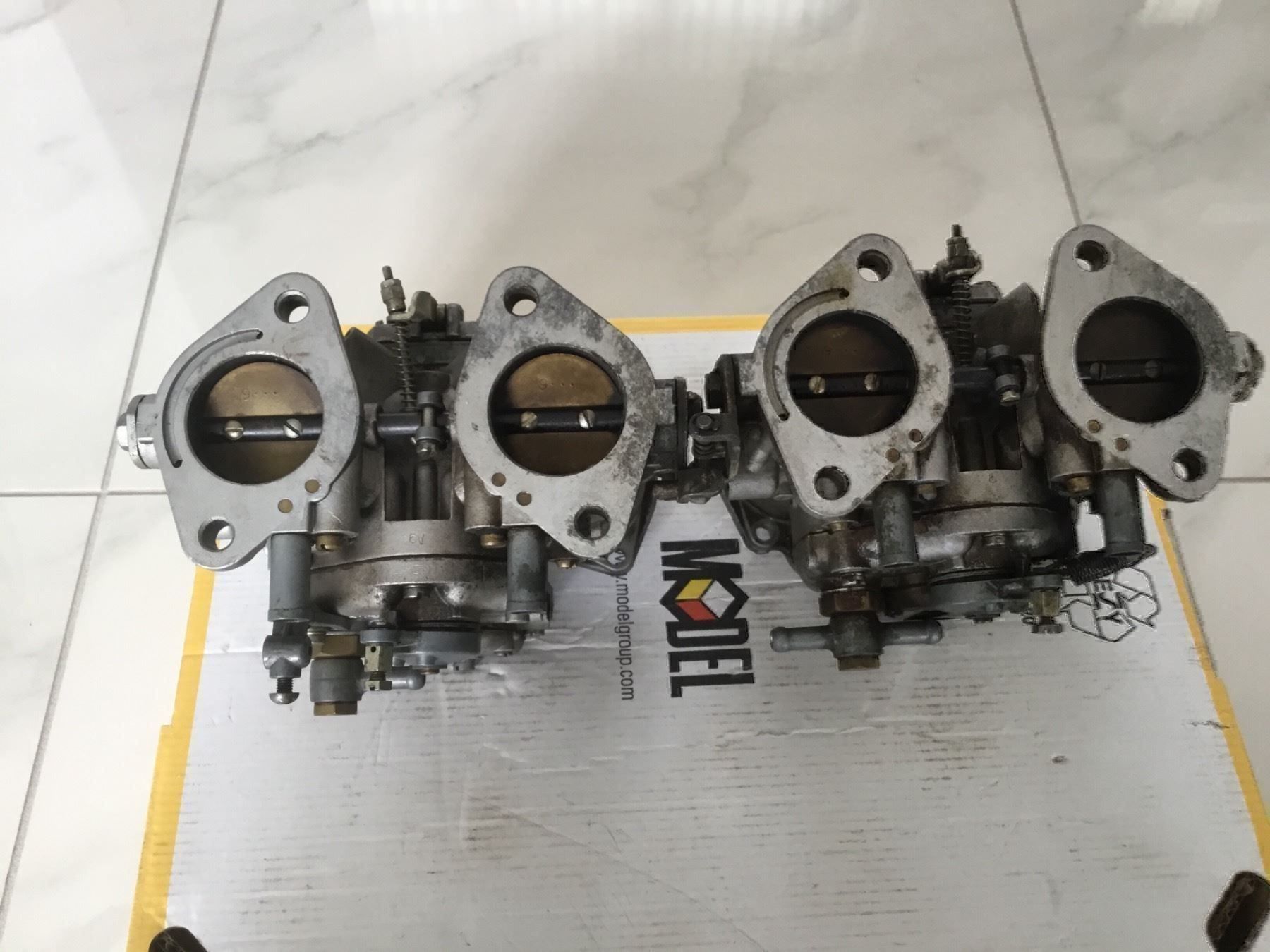 BMW Tutti pezzi di ricambio auto: Solex Doppelvergaser   40 mm  2Stk.  BMW 2002  etc . – Usato da Safnern venduto da Peter071 3
