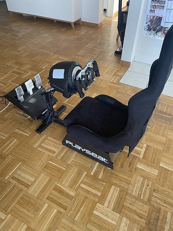 Thrustmaster Controller: Gaming Lenkrad Thrustmaster T-GT II PS5 gebraucht</div> – Usato da Bubikon venduto da ian_5fvz 1