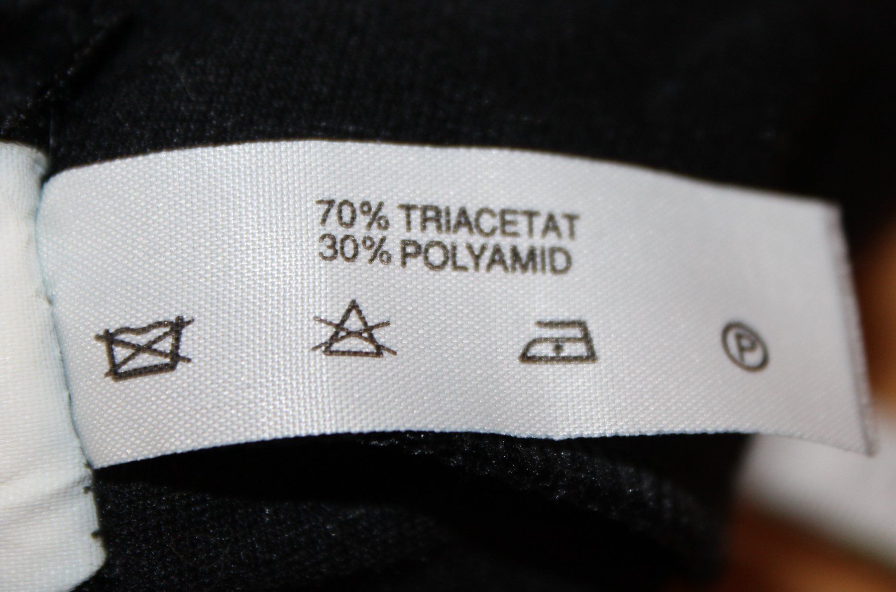 Costumi: Kostüm (CW) – Usato da Schaan venduto da antikes_und_kurioses 5