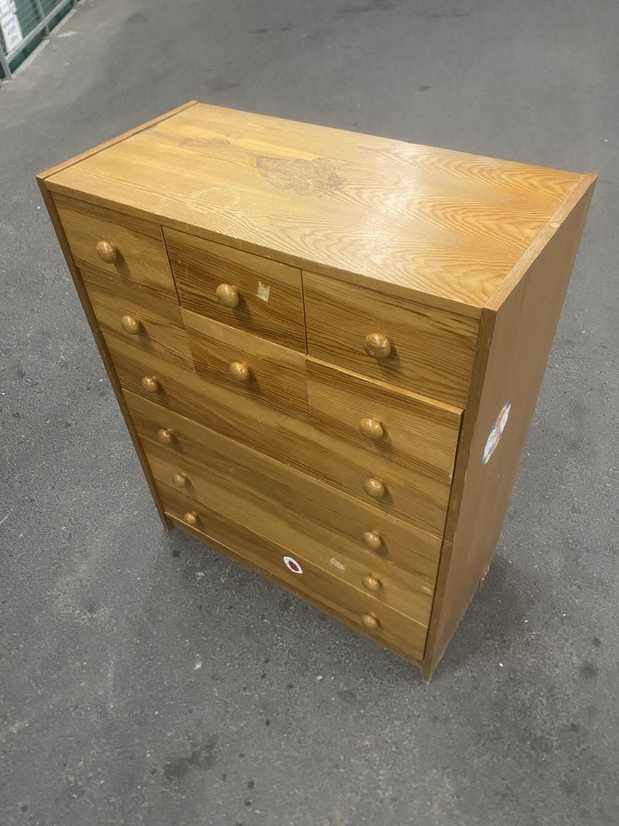 Kommoden: Ancienne commode avec plein de tiroirs – Gebraucht aus Concise von collinet.1426 2