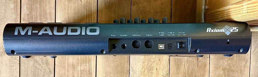 Strumenti musicali: M-Audio Axiom 25 USB MIDI Keyboard Controller  – Usato da Vevey venduto da Turbobiznis 1