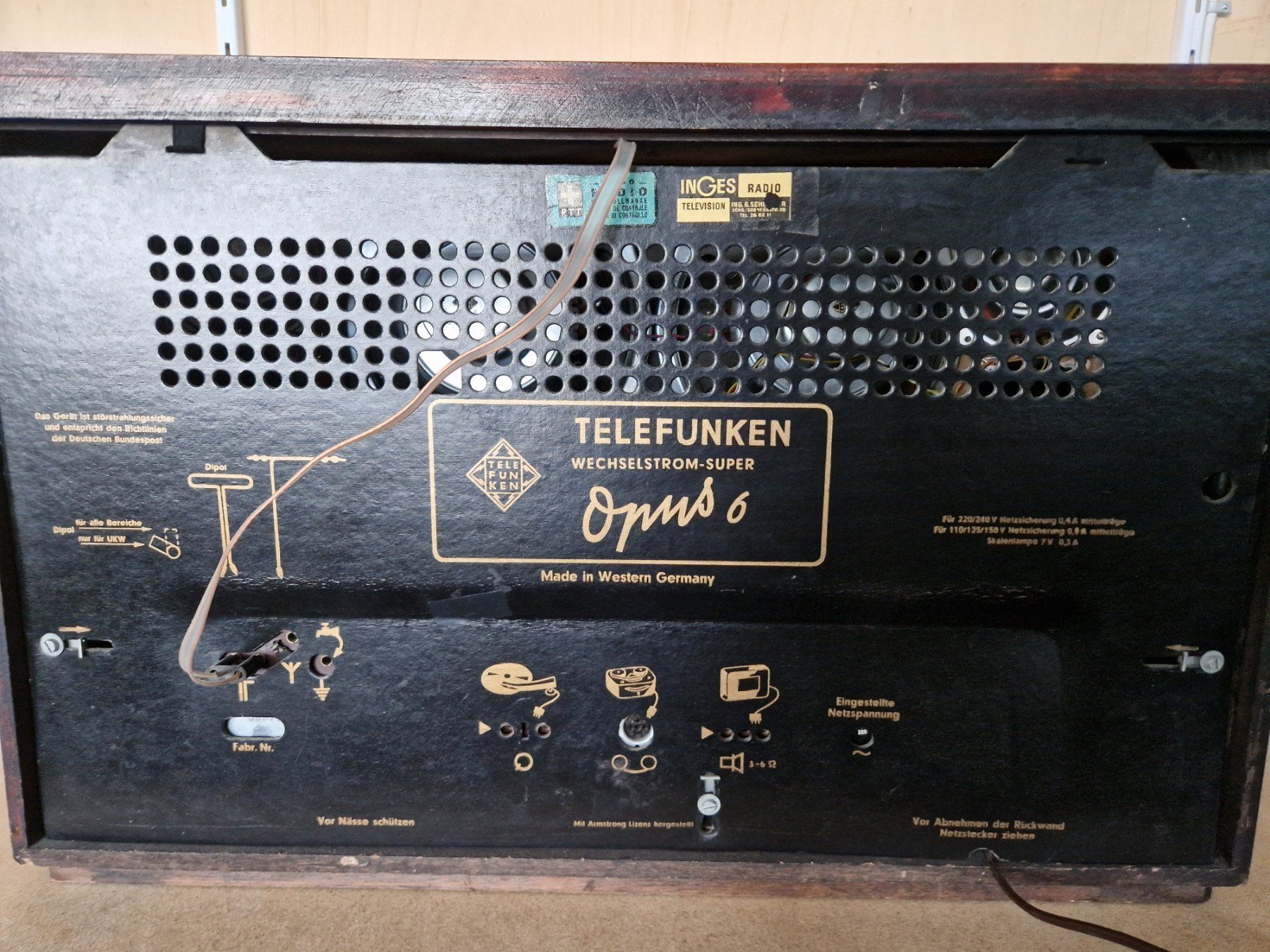 Radios: TELEFUNKEN OPUS 6 – Gebraucht aus Einsiedeln von  1