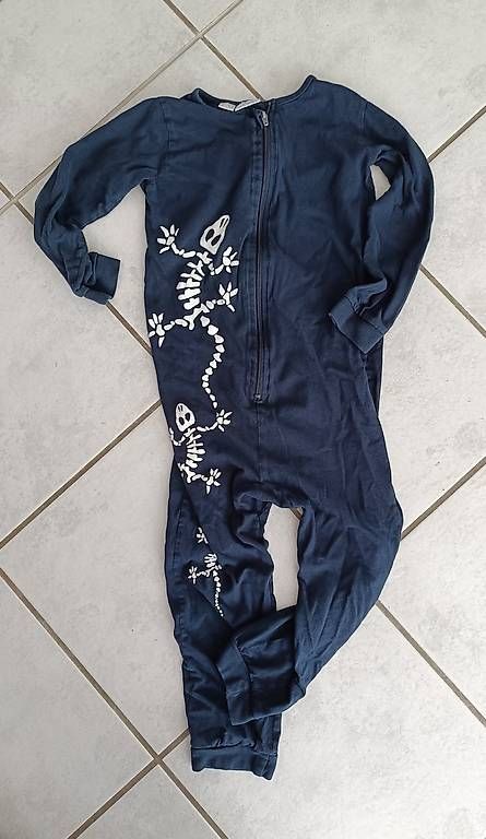 Pyjamas: 2 Schlafoverall, Grösse 116 – Gebraucht aus Münchenstein von Bouba3 1