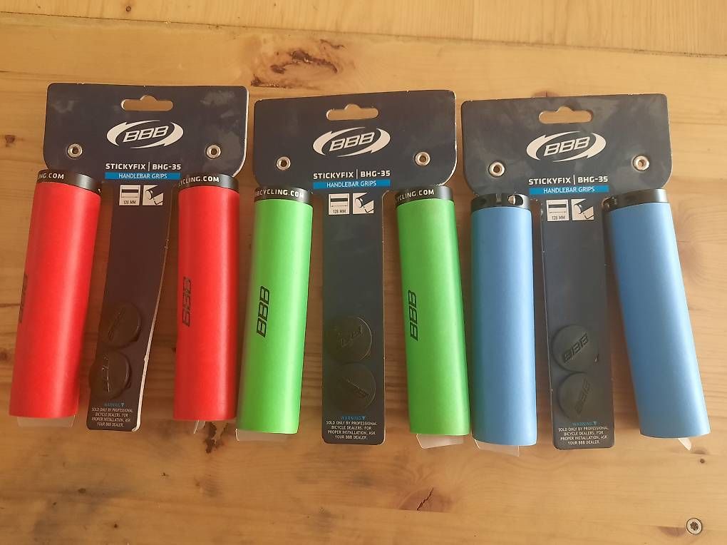 Pezzi di ricambio: poignées vélo bbb neuves de différentes couleurs – Usato da Neuchâtel venduto da Bykarl_Neuchatel 1