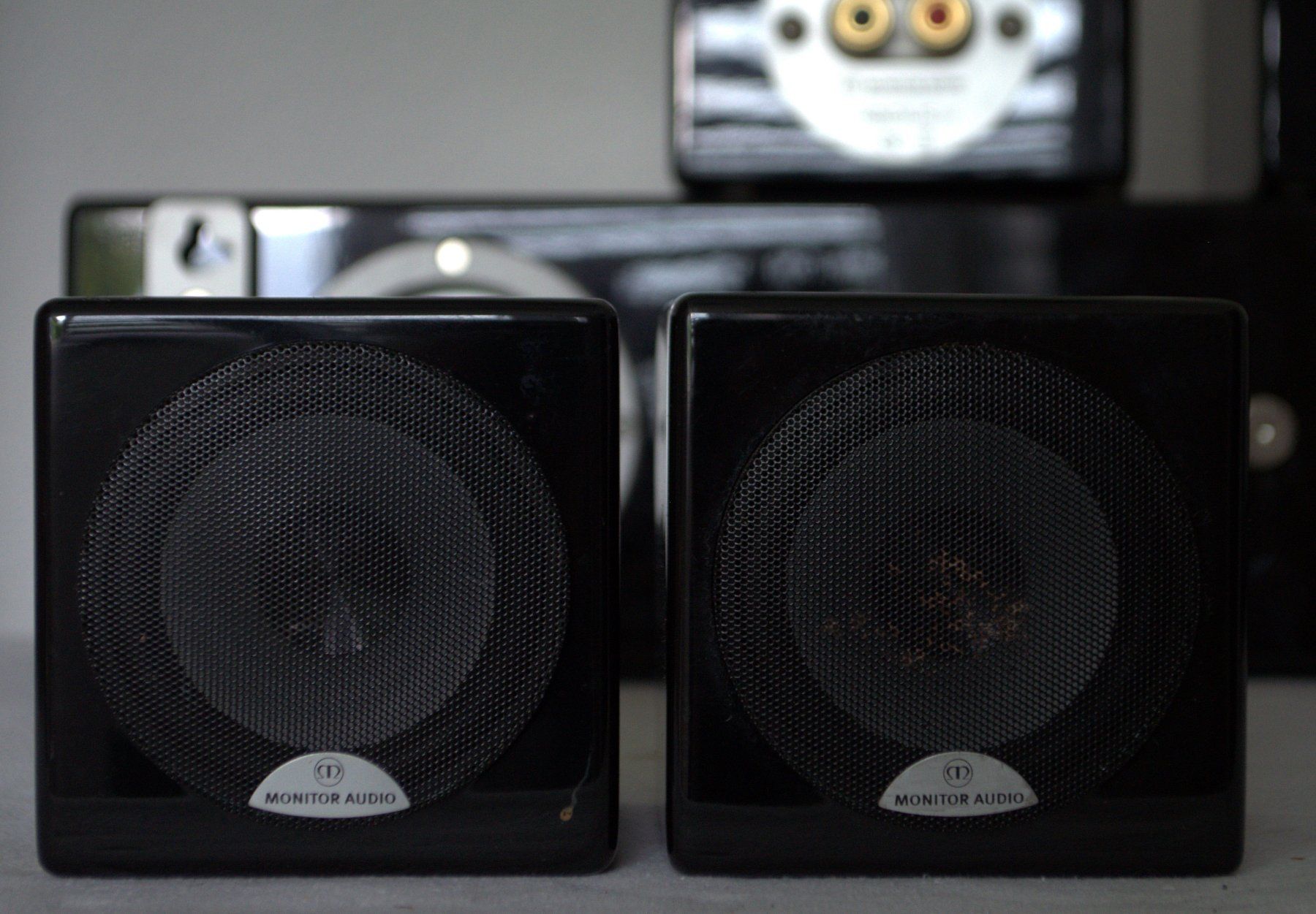 Monitor Audio Lautsprecher: Monitor Audio Radius Lautsprecherset haut-parleurs – Gebraucht aus Collonges von arashee 5