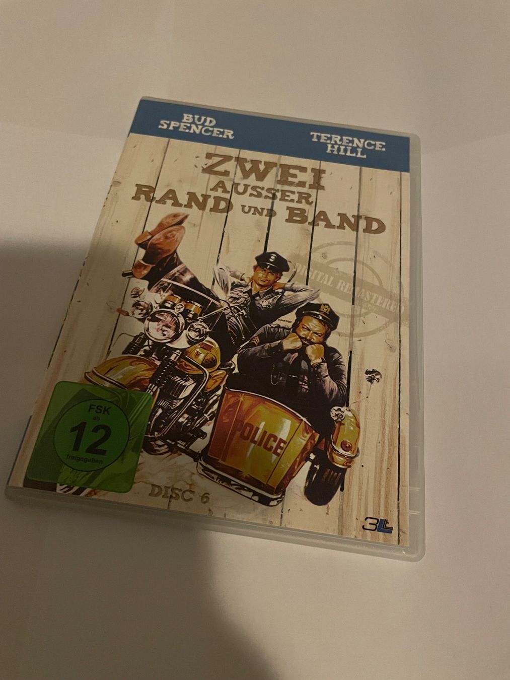 Tutti i DVDs: Zwei Ausser Rand und Band – Usato da Winterthur venduto da Cobraforce