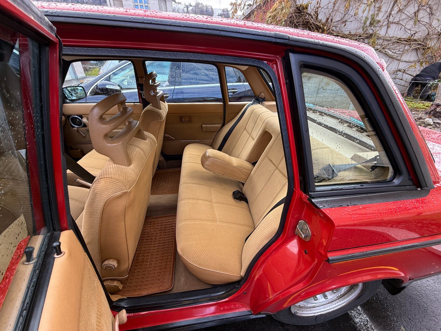 Volvo Automobili: Volvo 240 GLT – Usato da Siebnen venduto da arl_j7d5 3