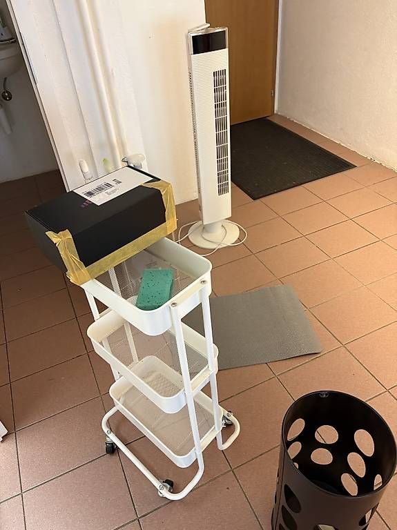 Autres événements d'entreprise et fêtes: Möbel und decko gratis  – D'occasion à Fribourg par boebele88 1
