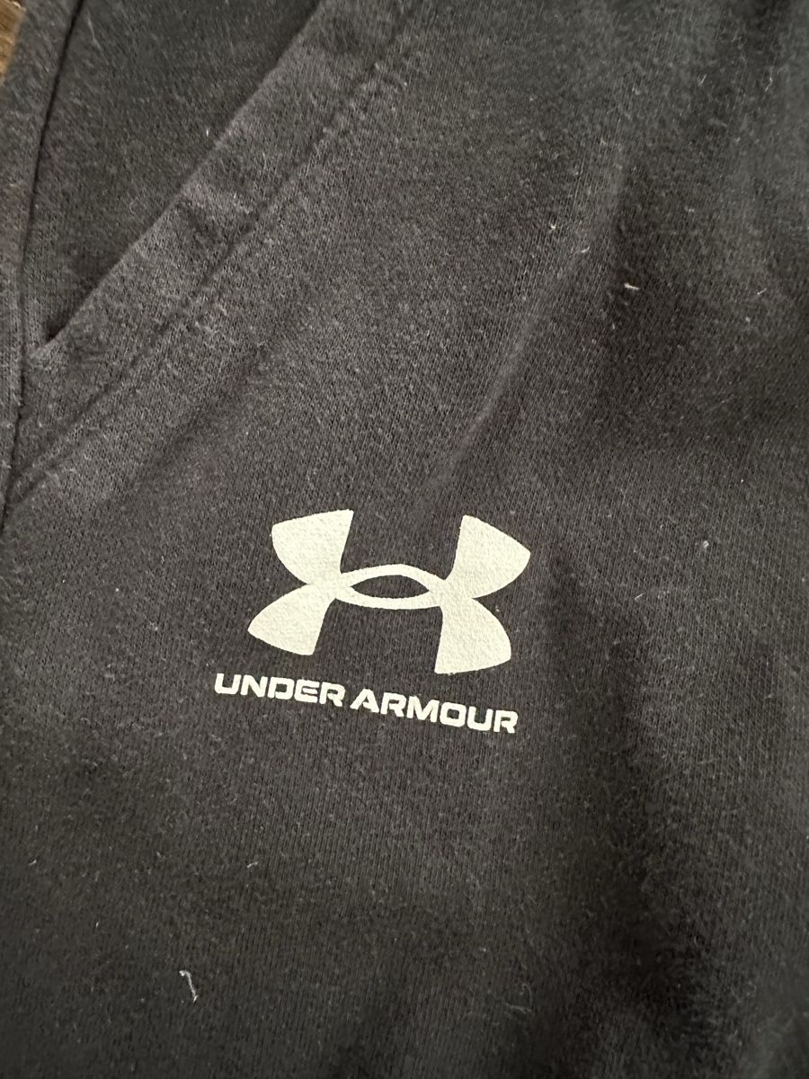 Under Armour Pantaloni: Under Armour Trainerhose – Nuovo (secondo la descrizione) da Winterthur venduto da su_4assd 1