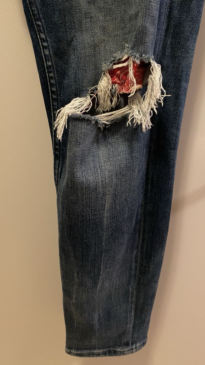 Zara Jeans: Zara Jeans mit Löchern, Grösse 44 – Usato da Erlinsbach SO venduto da Nina040 3