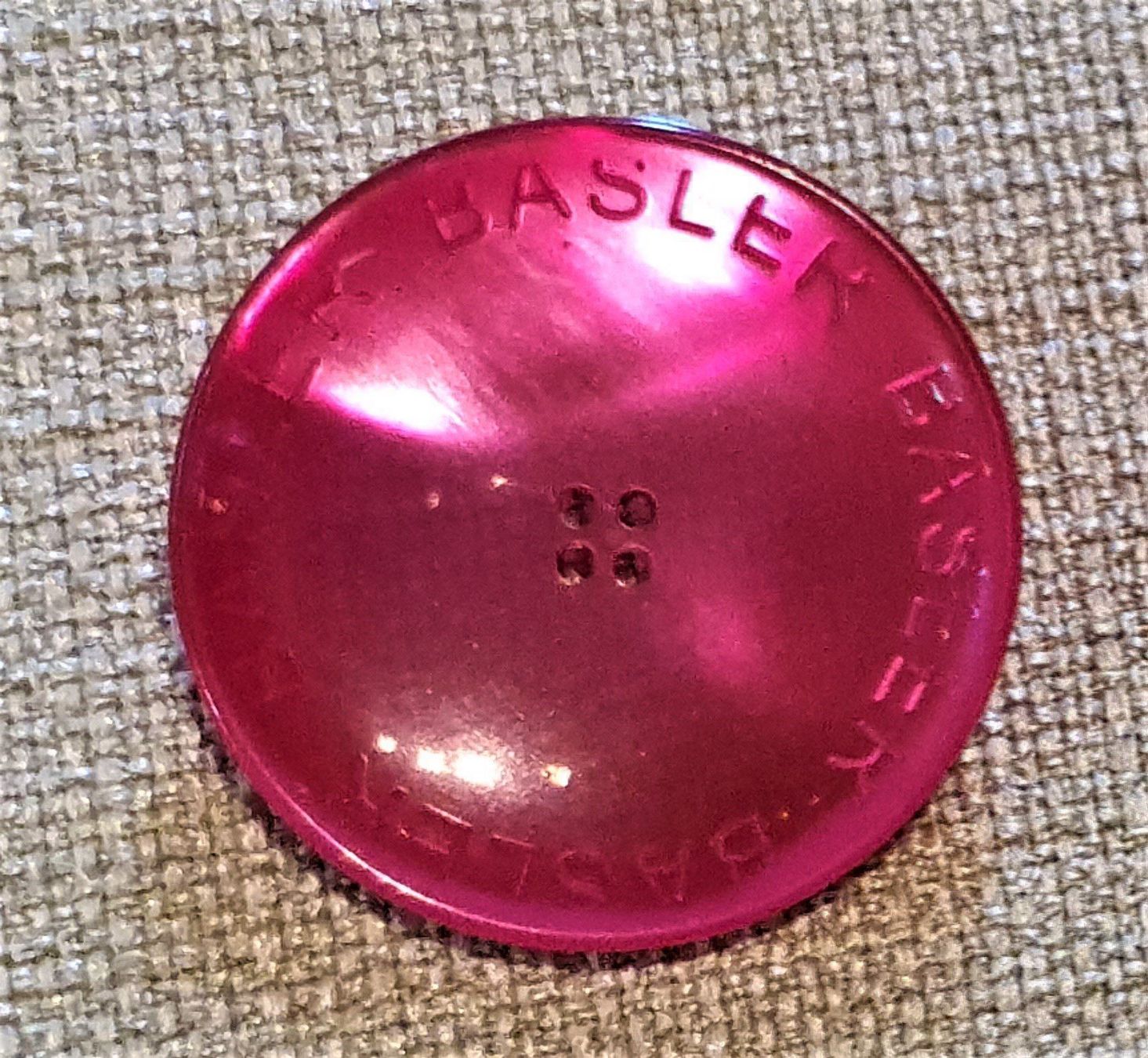 Knöpfe: F940 - Basler 1 Knopf Pink Rosa – Gebraucht aus Reinach BL von Boston-Verkauf