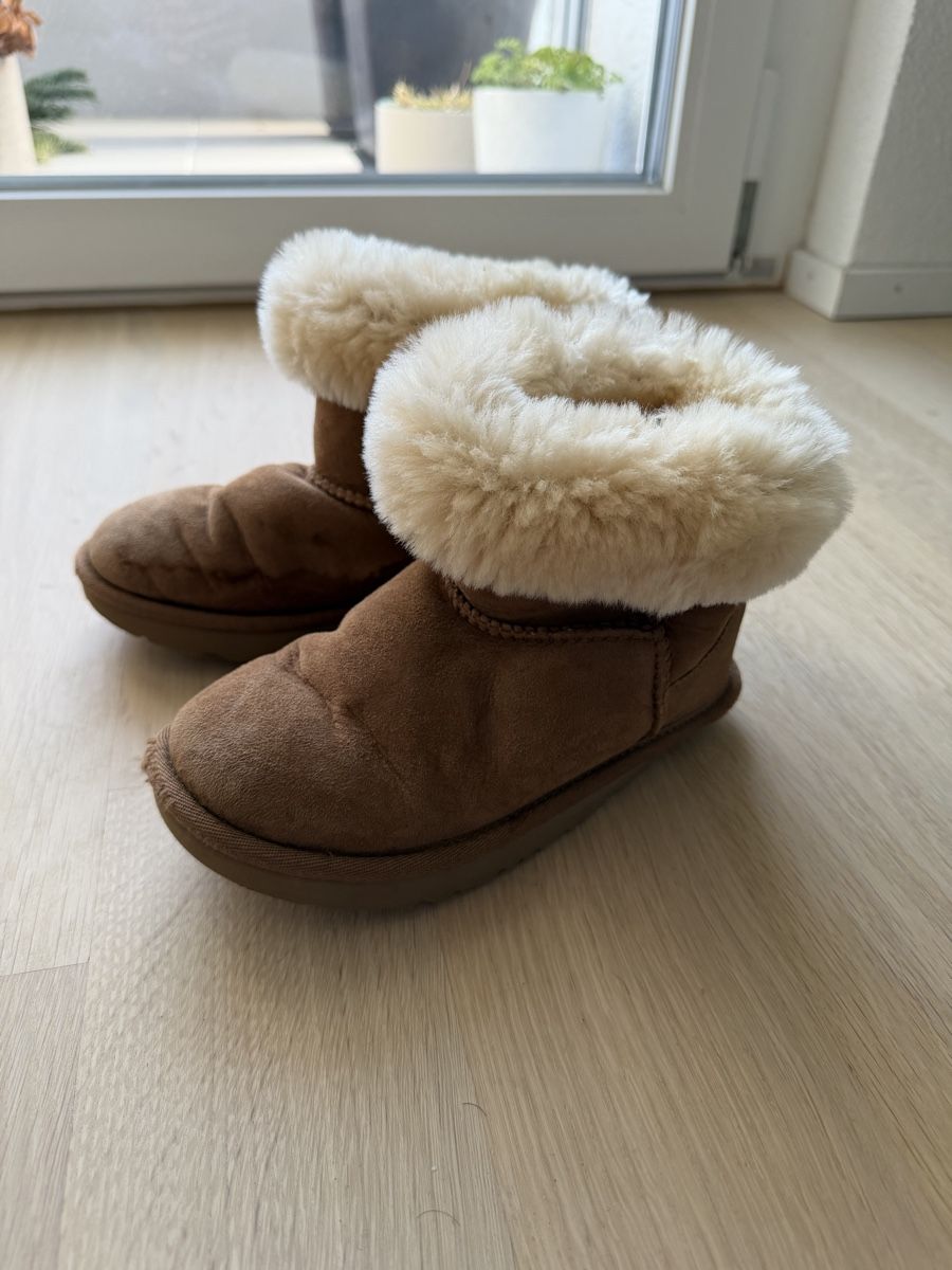 Ugg Scarpe per ragazze: Winter UGG Boots für Mädchen, Grösse 31 – Usato da Winterthur venduto da marisole4 2