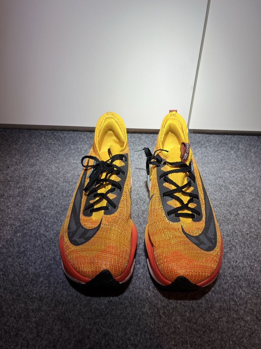 Nike Herrenschuhe: Nike ZOOMX – Gebraucht aus Pontresina von cli_g8qv