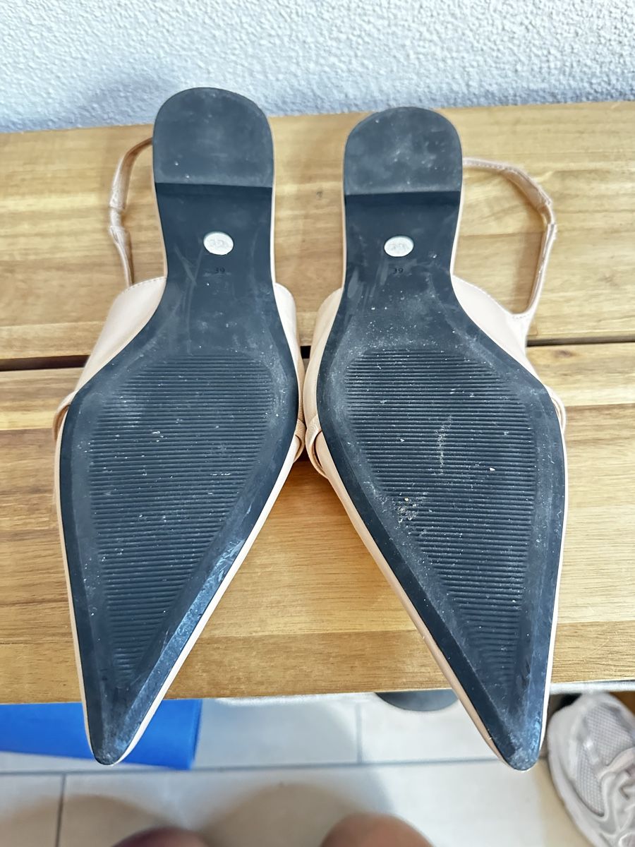 Zara Chaussures femmes: Zara Schuhe, Grösse 40 – D'occasion à Gamprin-Bendern par danii.mue 2