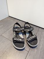 Sandale  und Wasserschuhe, Gr. 40, schwarz