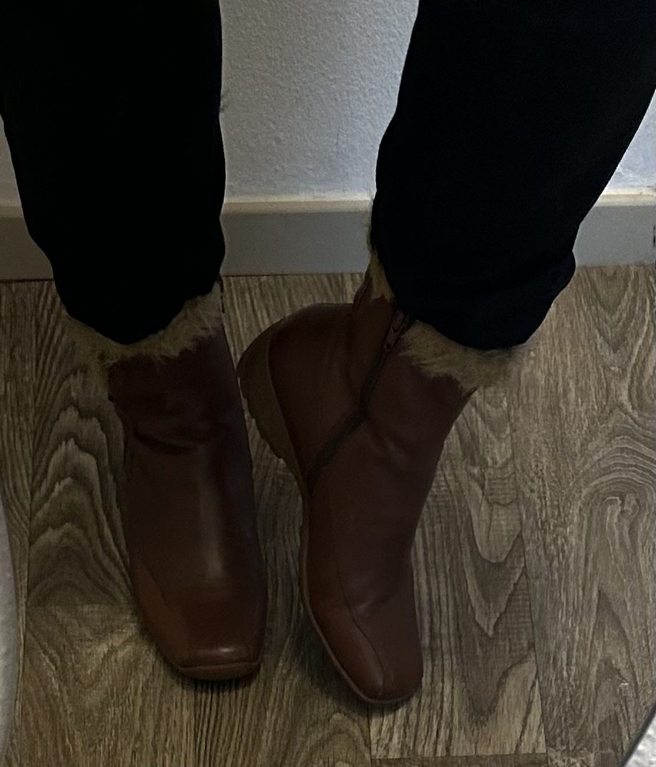 Scarpe da donna: Warme und Wasserdichte Marc Stiefel – Usato da Liestal venduto da Htop