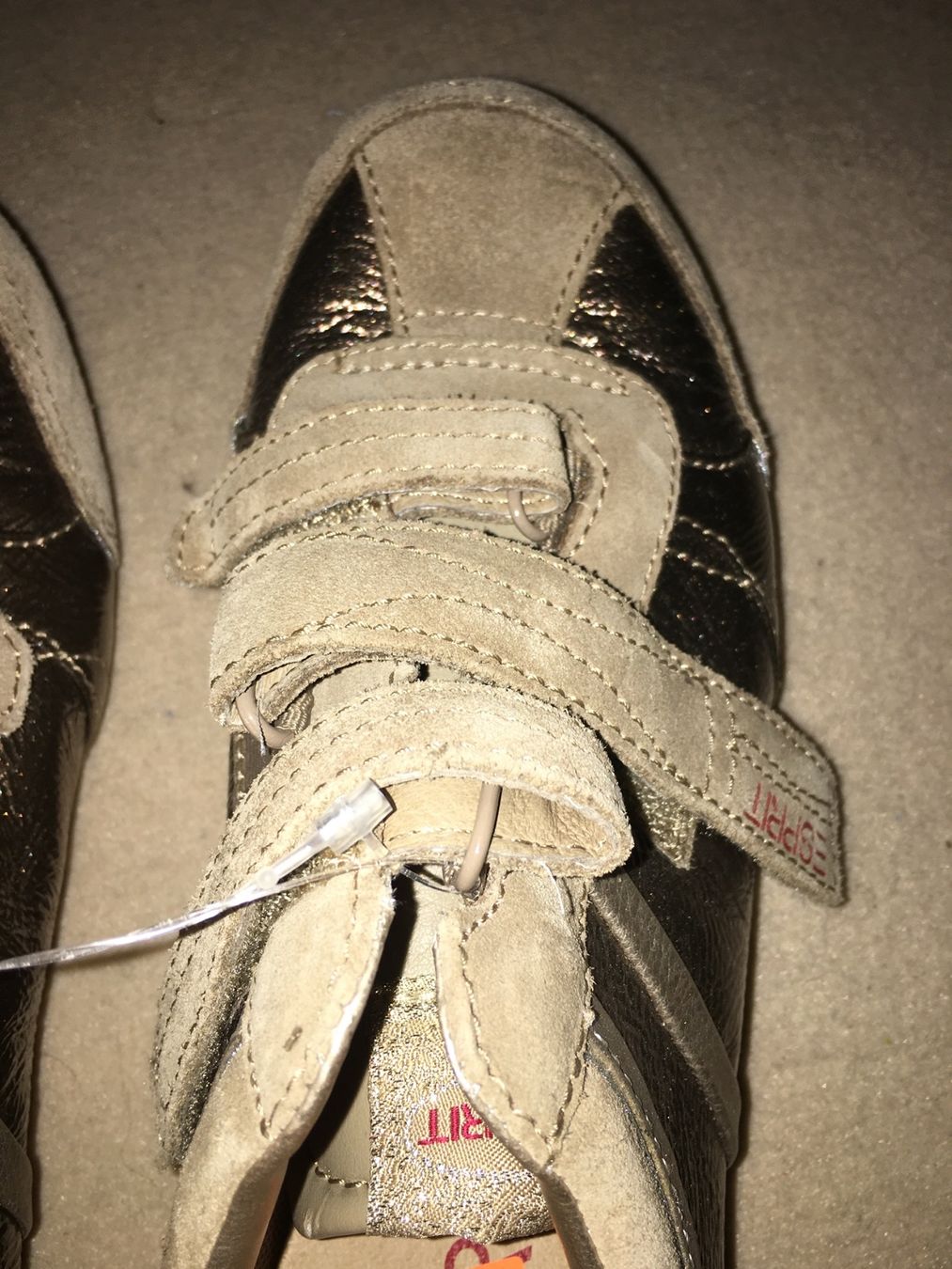 Esprit Damenschuhe: ESPRIT Sneakers Gr. 37, Leder, beige/gold – Gebraucht aus Arni AG von Mimo007 4