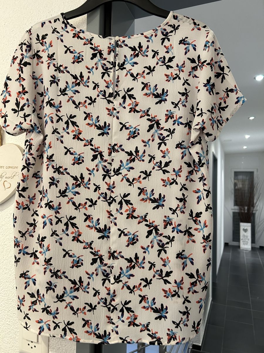 Only Camicette: Bluse von Only, Grösse M, Blumenmuster – Nuovo (secondo la descrizione) da Erlinsbach SO venduto da hallon480 1