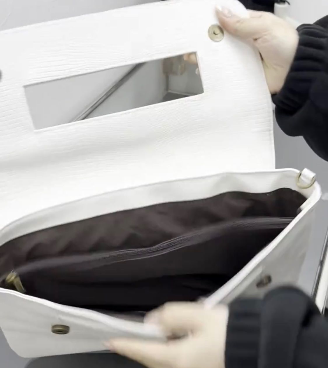 Borse da donna: Edle hingucker Handtasche, weiss 37x25cm – Nuovo e nell'imballaggio originale da Winkel venduto da ferrari2022 5