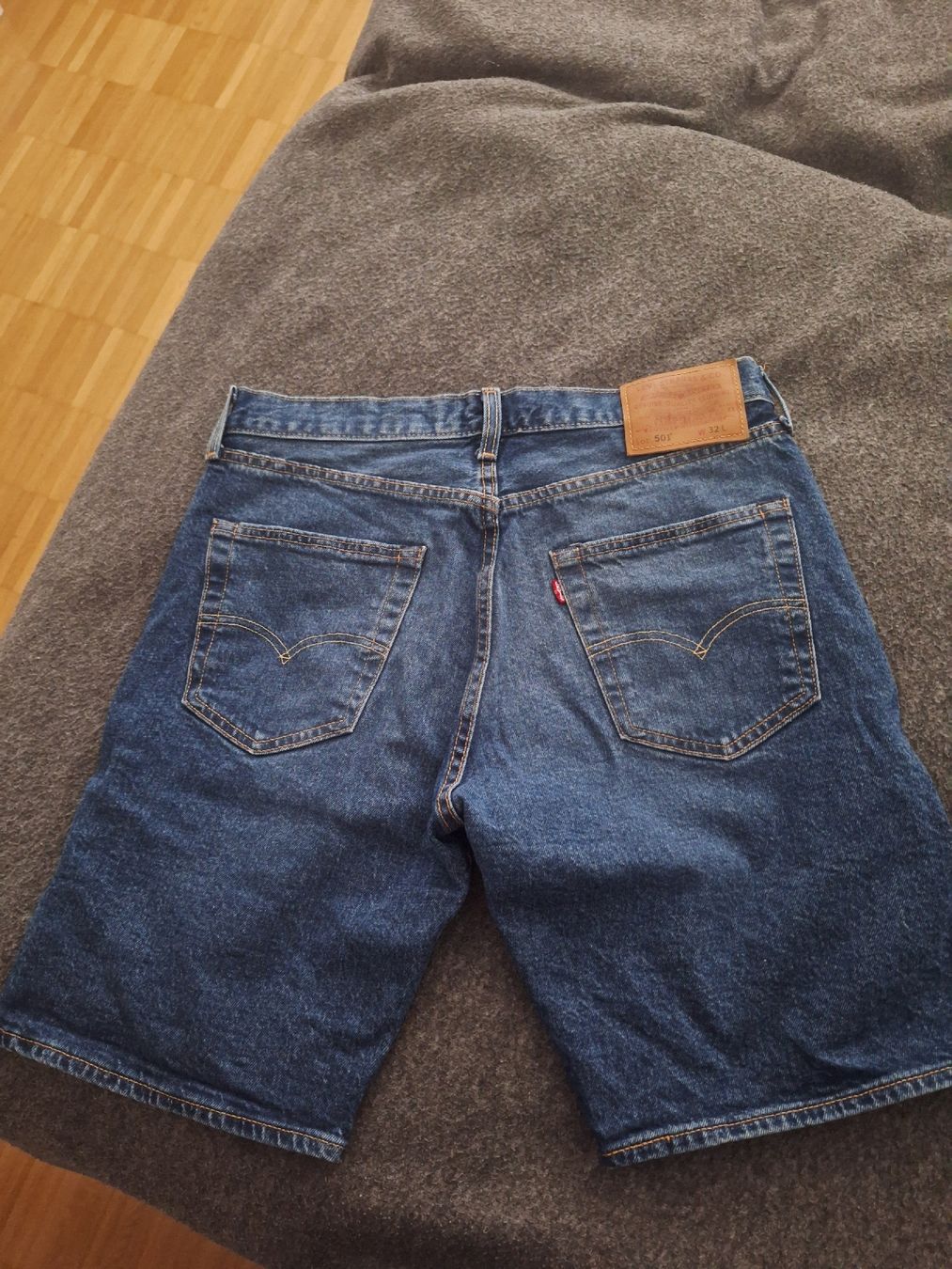 Levi's Jeans: Levis Shorts Herren – Usato da Mumpf venduto da SwissDi 2